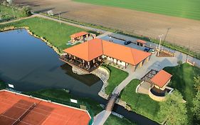 Penzion Restaurace&rooms Na Jitrách